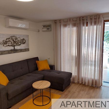 Apartmani Denis Stara Baška Kültér fotó