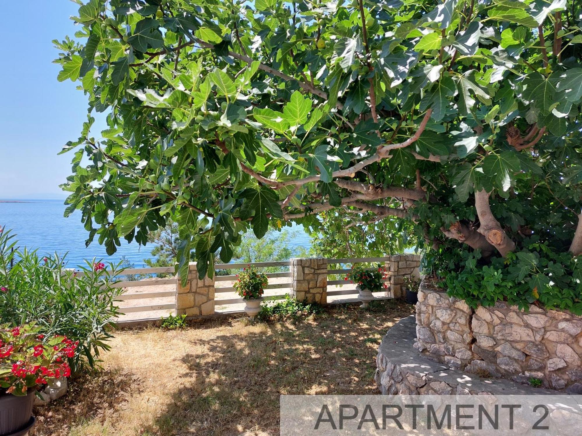 Apartmani Denis Stara Baška Kültér fotó